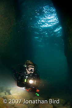 Diver Cave [--]