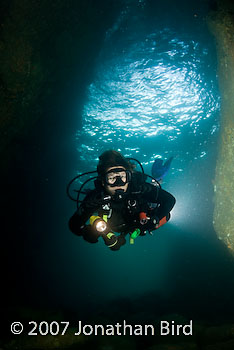 Diver Cave [--]